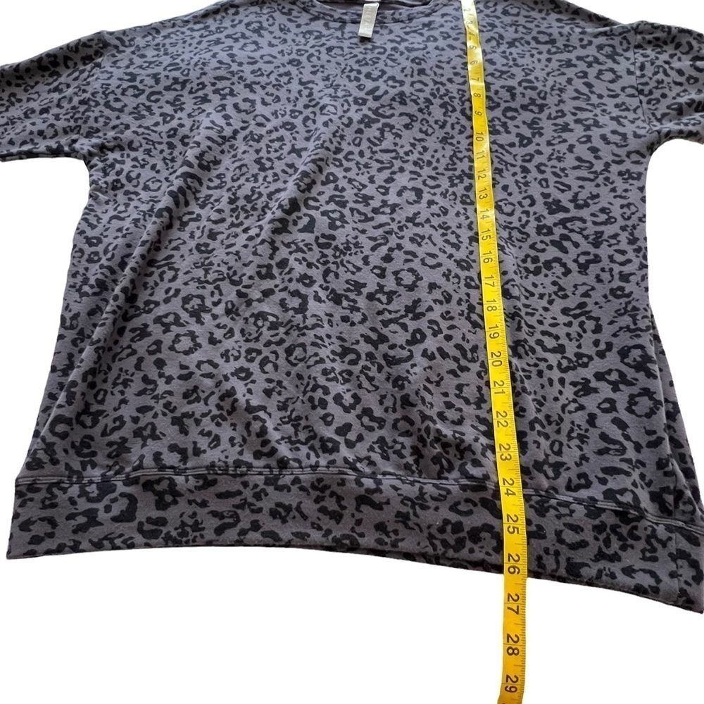 Athleta Pure Lux Leopard Print Crew Neck Oversized Sweatshirt S slouchy boxy - Picture 8 of 14